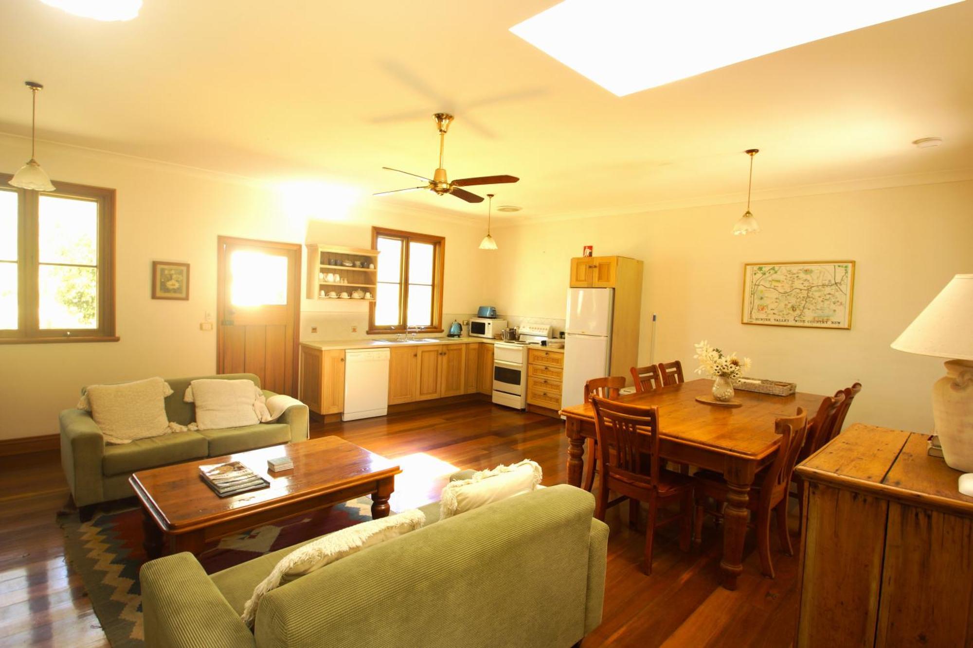 The Carriages Boutique Hotel And Vineyard Pokolbin Εξωτερικό φωτογραφία