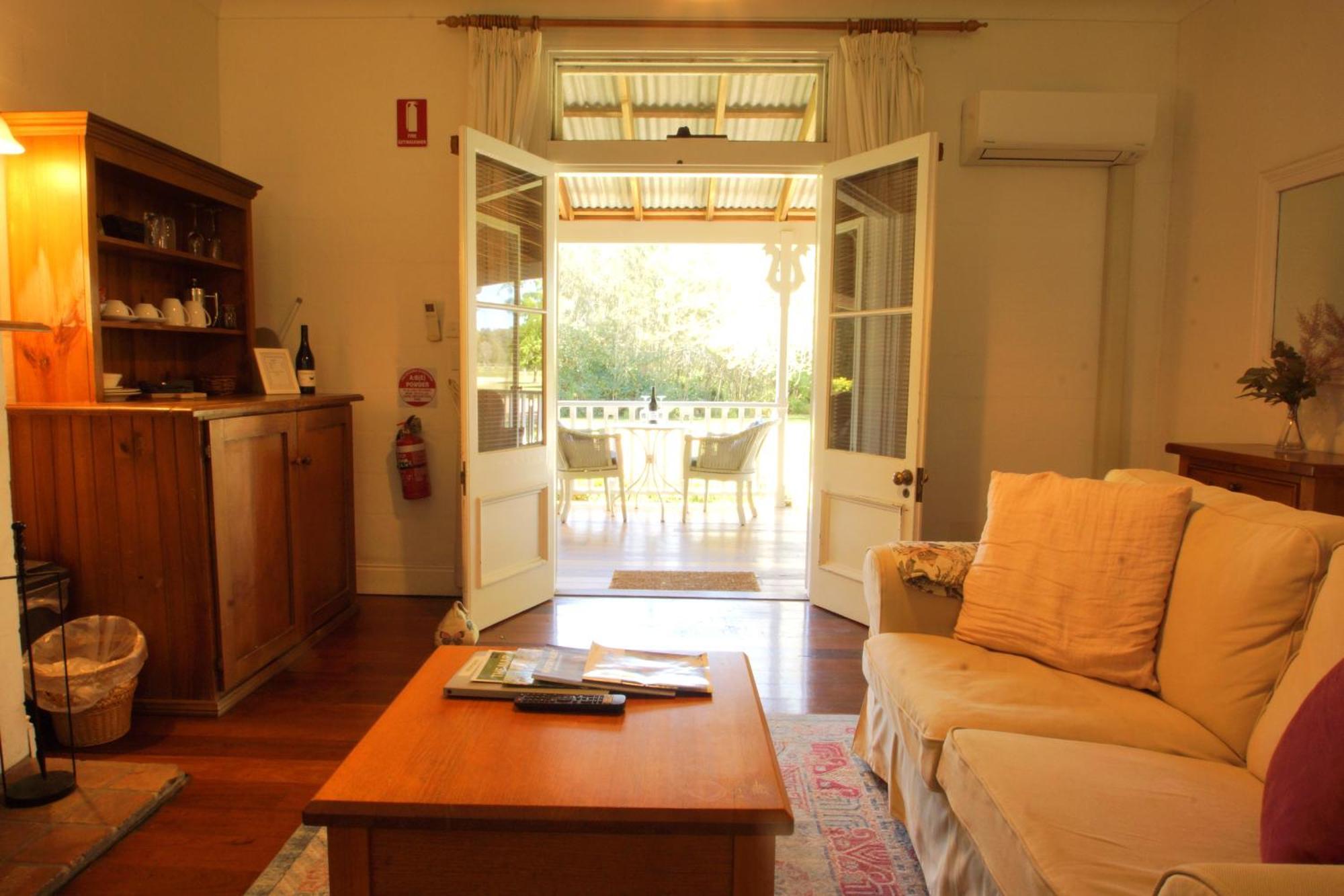 The Carriages Boutique Hotel And Vineyard Pokolbin Εξωτερικό φωτογραφία