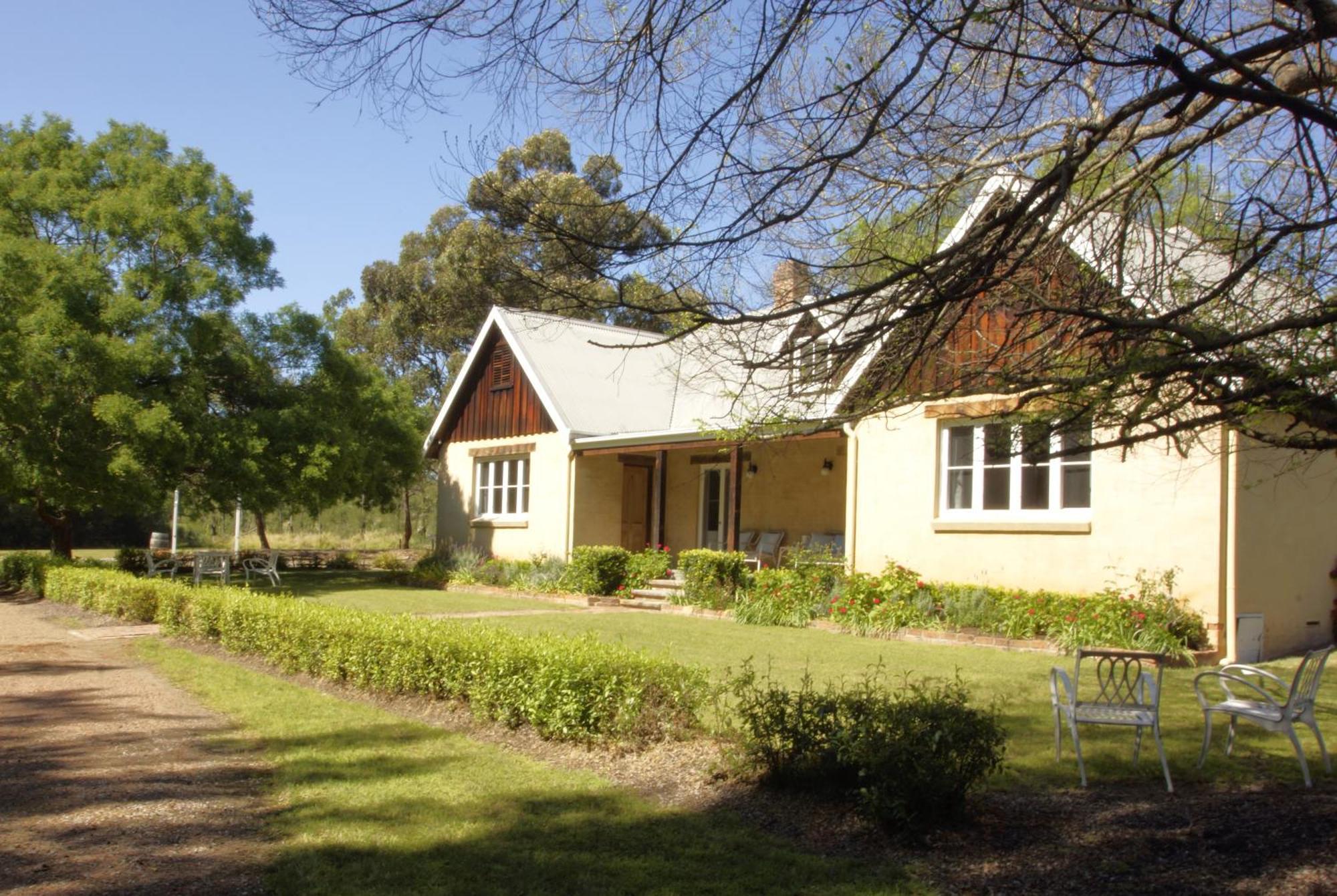 The Carriages Boutique Hotel And Vineyard Pokolbin Εξωτερικό φωτογραφία