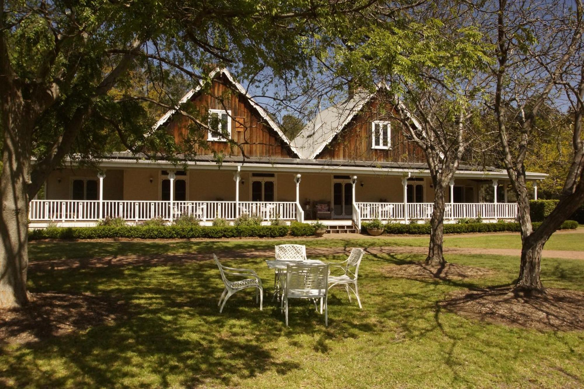The Carriages Boutique Hotel And Vineyard Pokolbin Εξωτερικό φωτογραφία