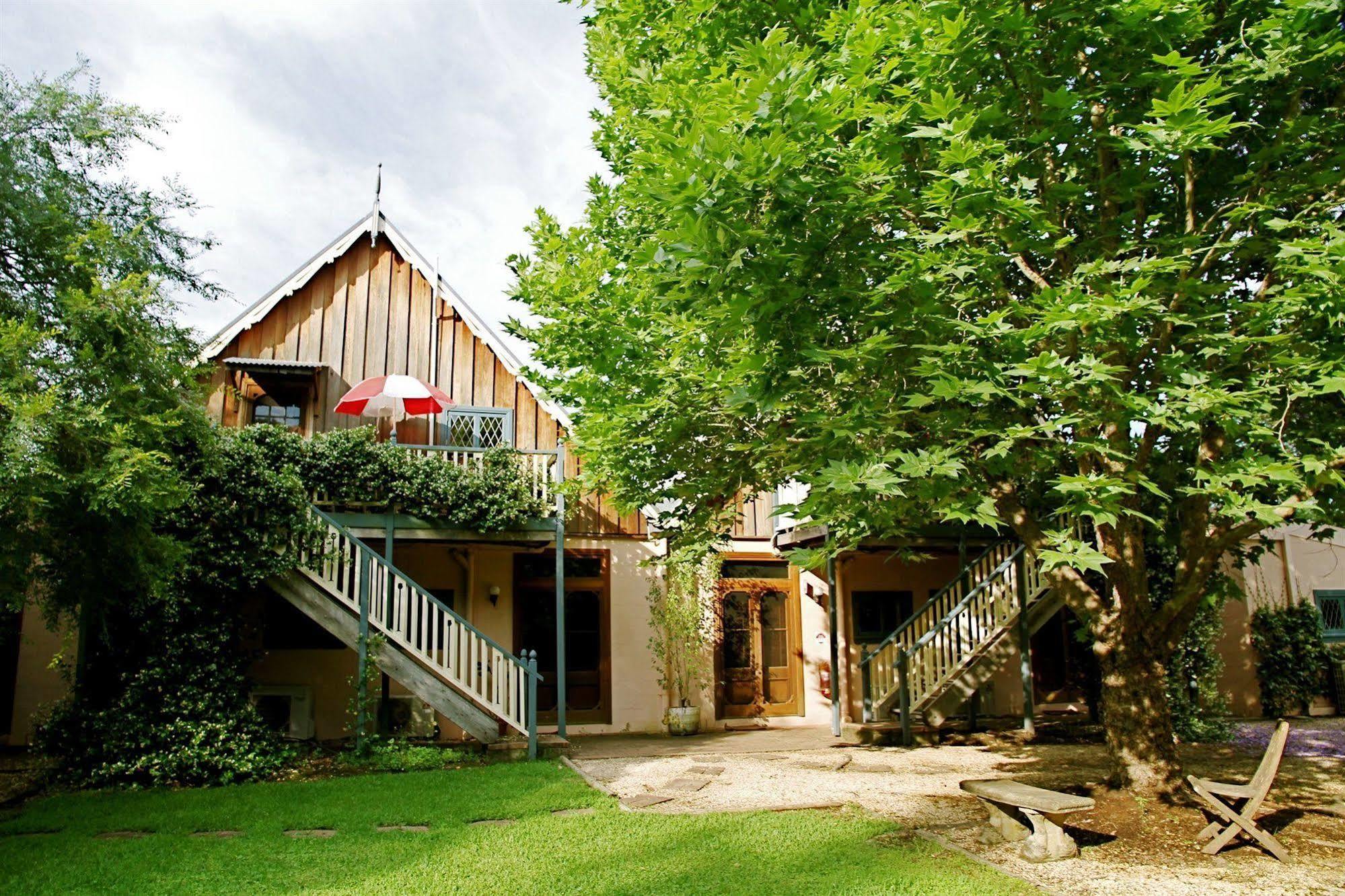 The Carriages Boutique Hotel And Vineyard Pokolbin Εξωτερικό φωτογραφία