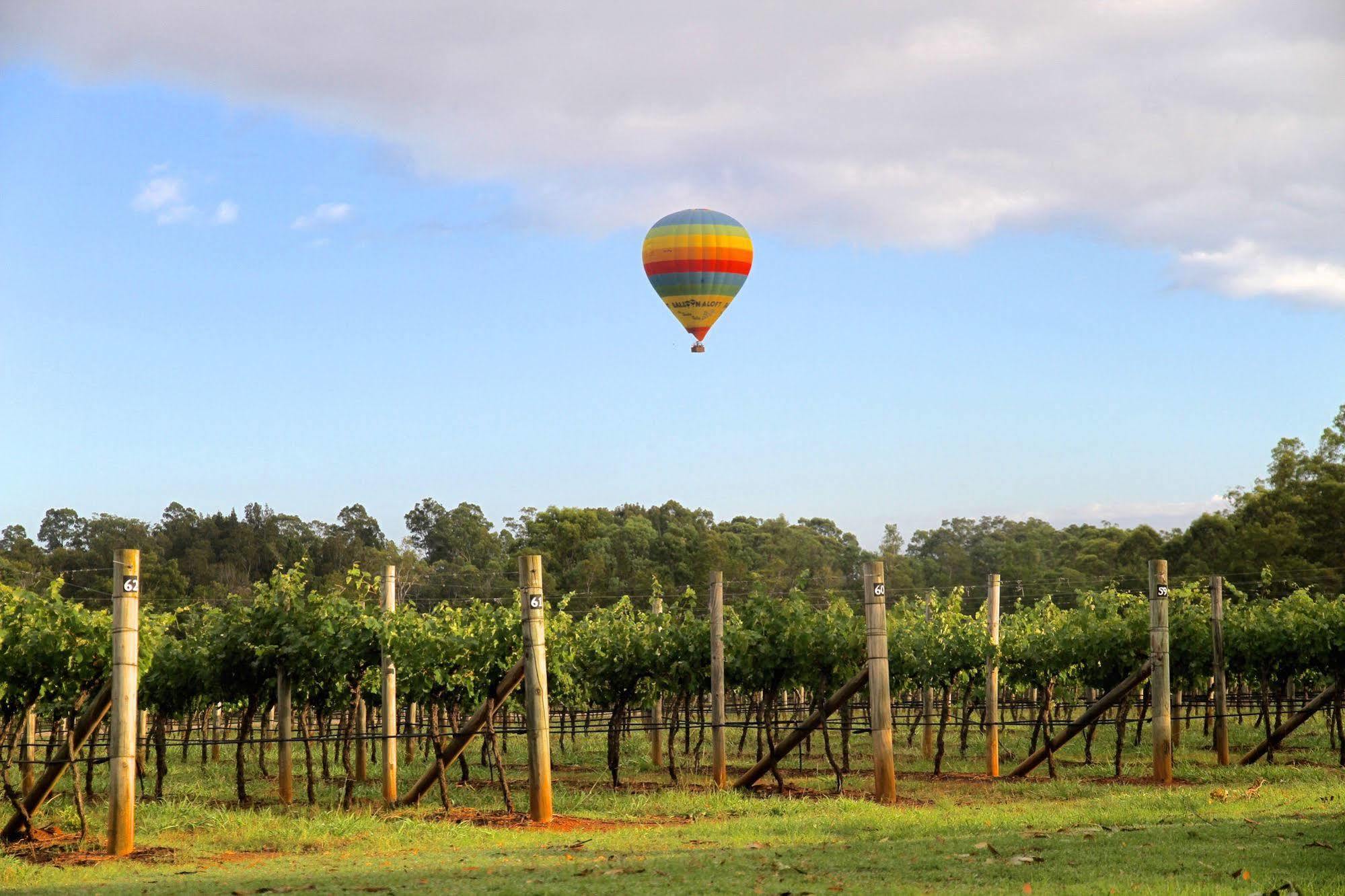 The Carriages Boutique Hotel And Vineyard Pokolbin Εξωτερικό φωτογραφία